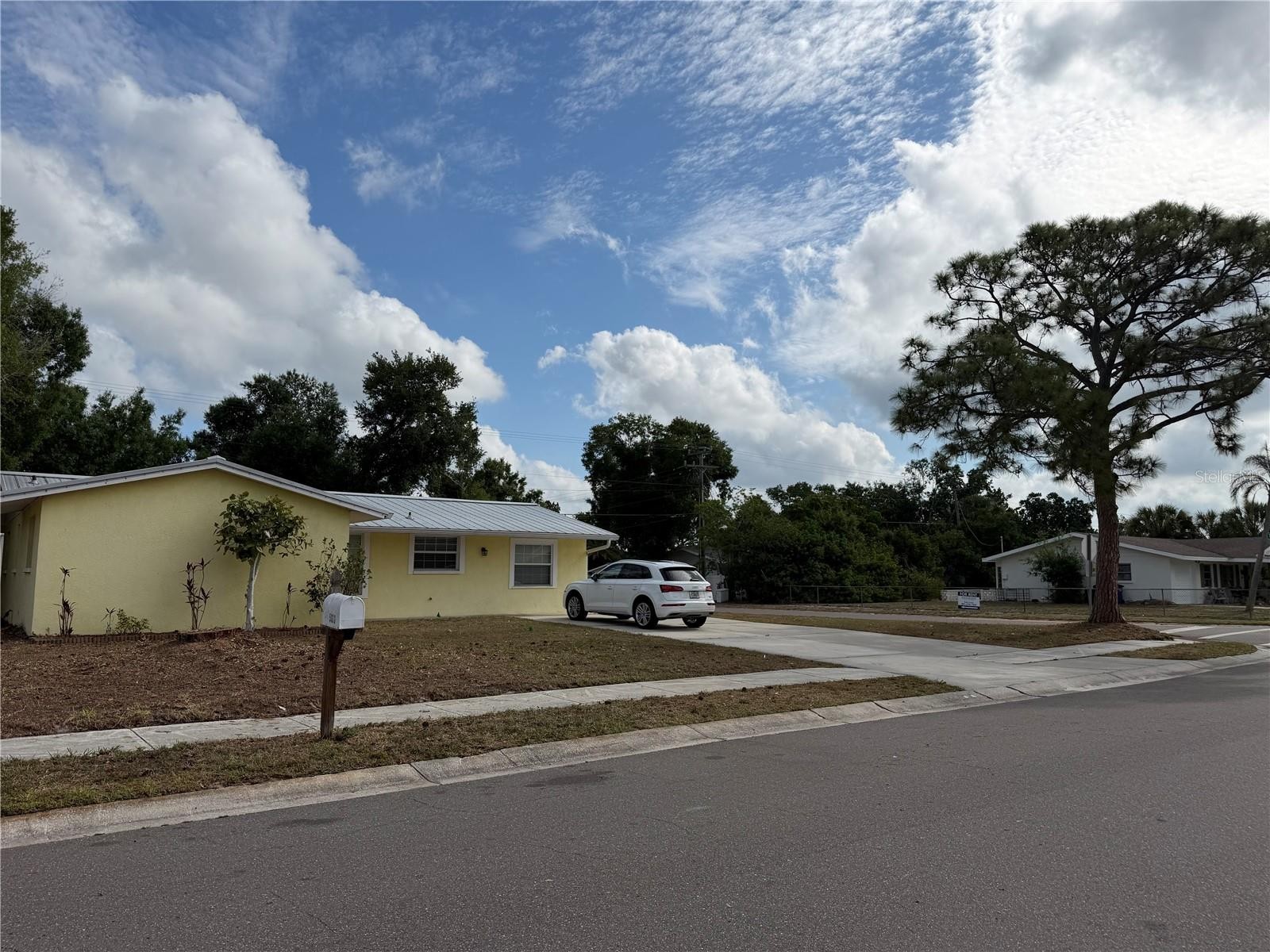 5333 DUNCANWOOD DR