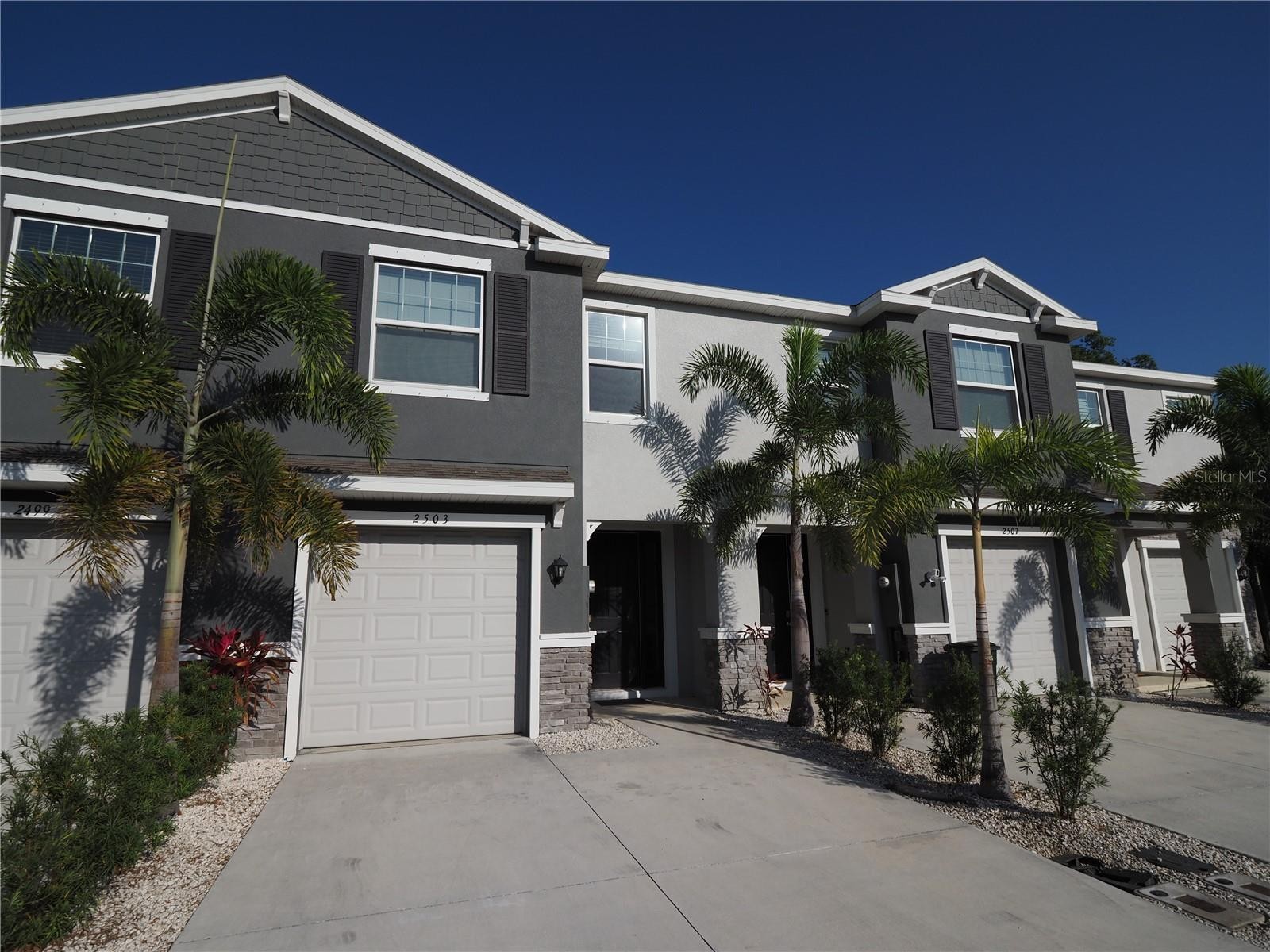 2503 MIDNIGHT PEARL DR