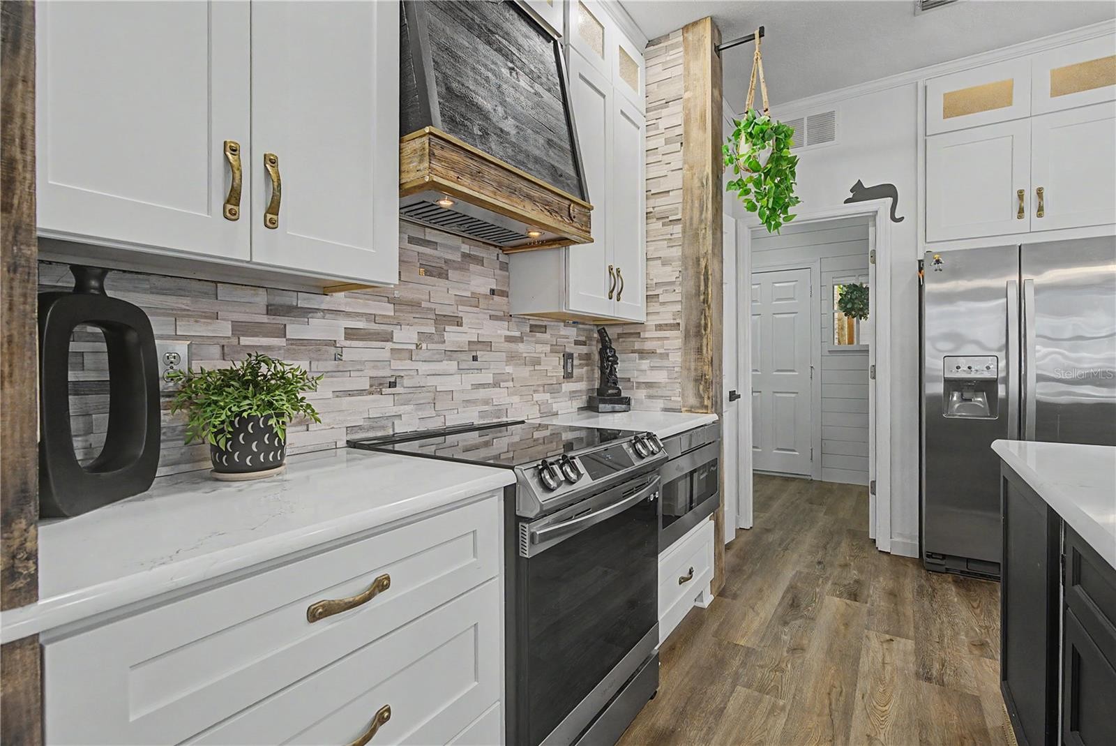 7797 AROLLA PINE BLVD