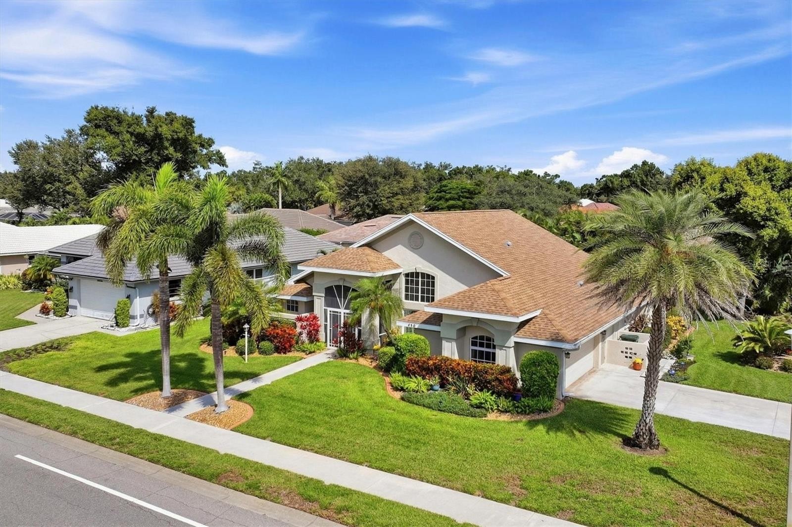 450 LAKE OF THE WOODS DR