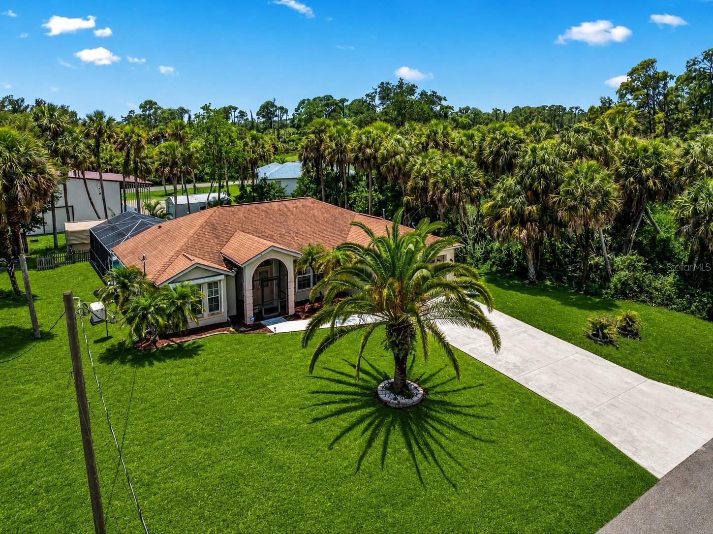 4243 FONSICA AVE