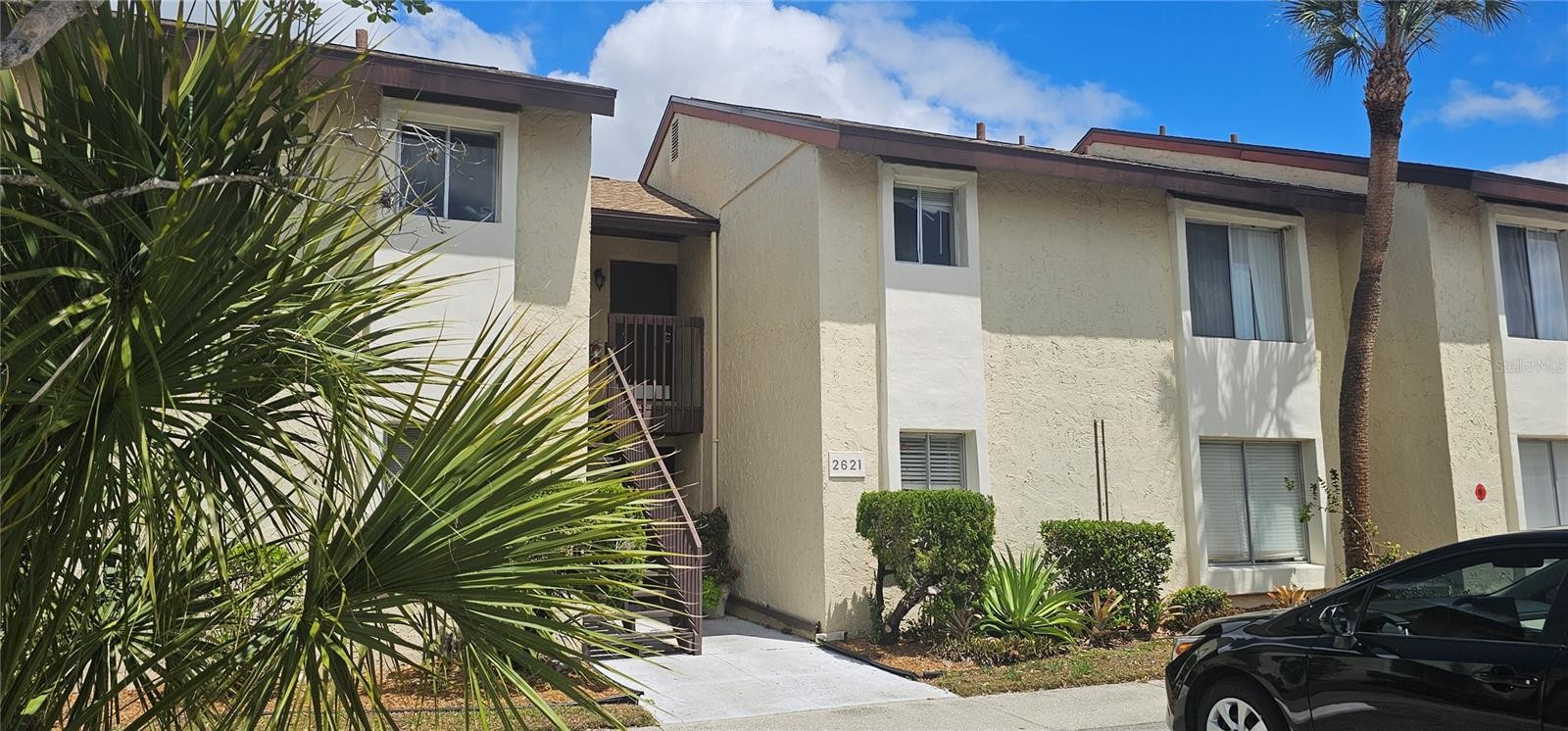 2621 PINE LAKE TER #D