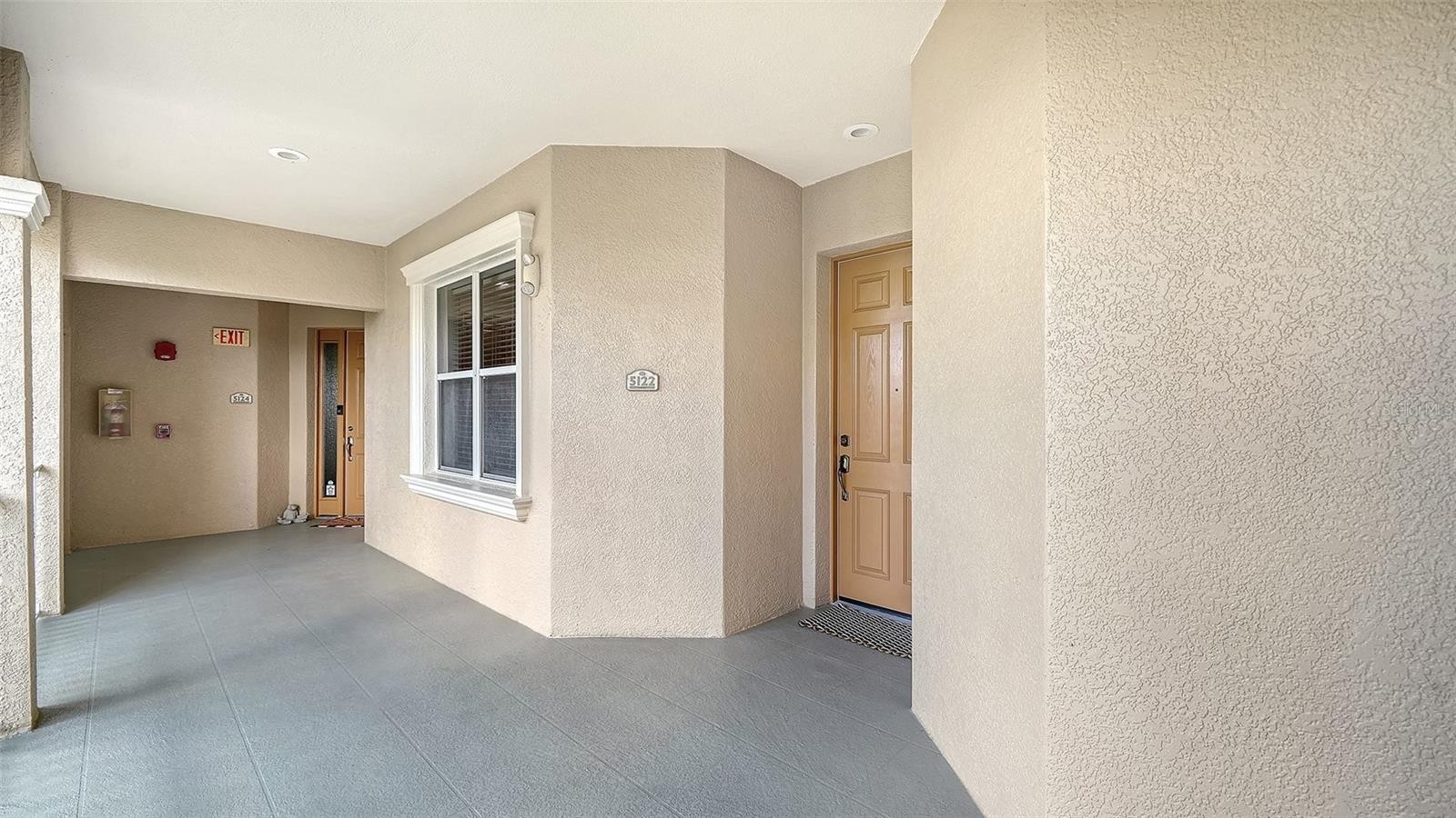 5122 MANORWOOD DR #4B