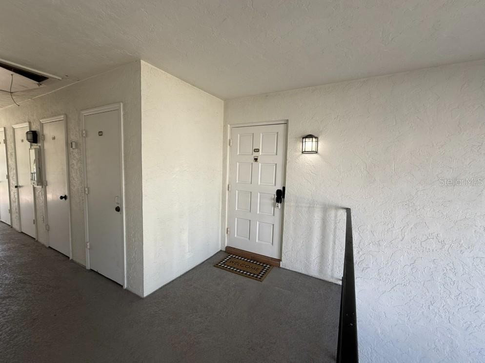 5800 HOLLYWOOD BLVD #327