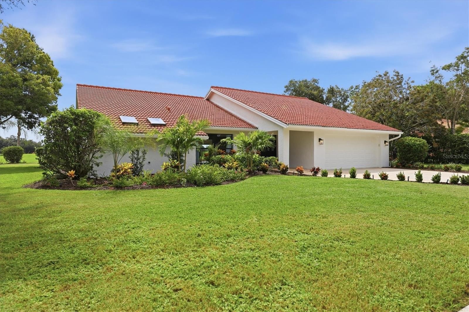8822 MISTY CREEK DR