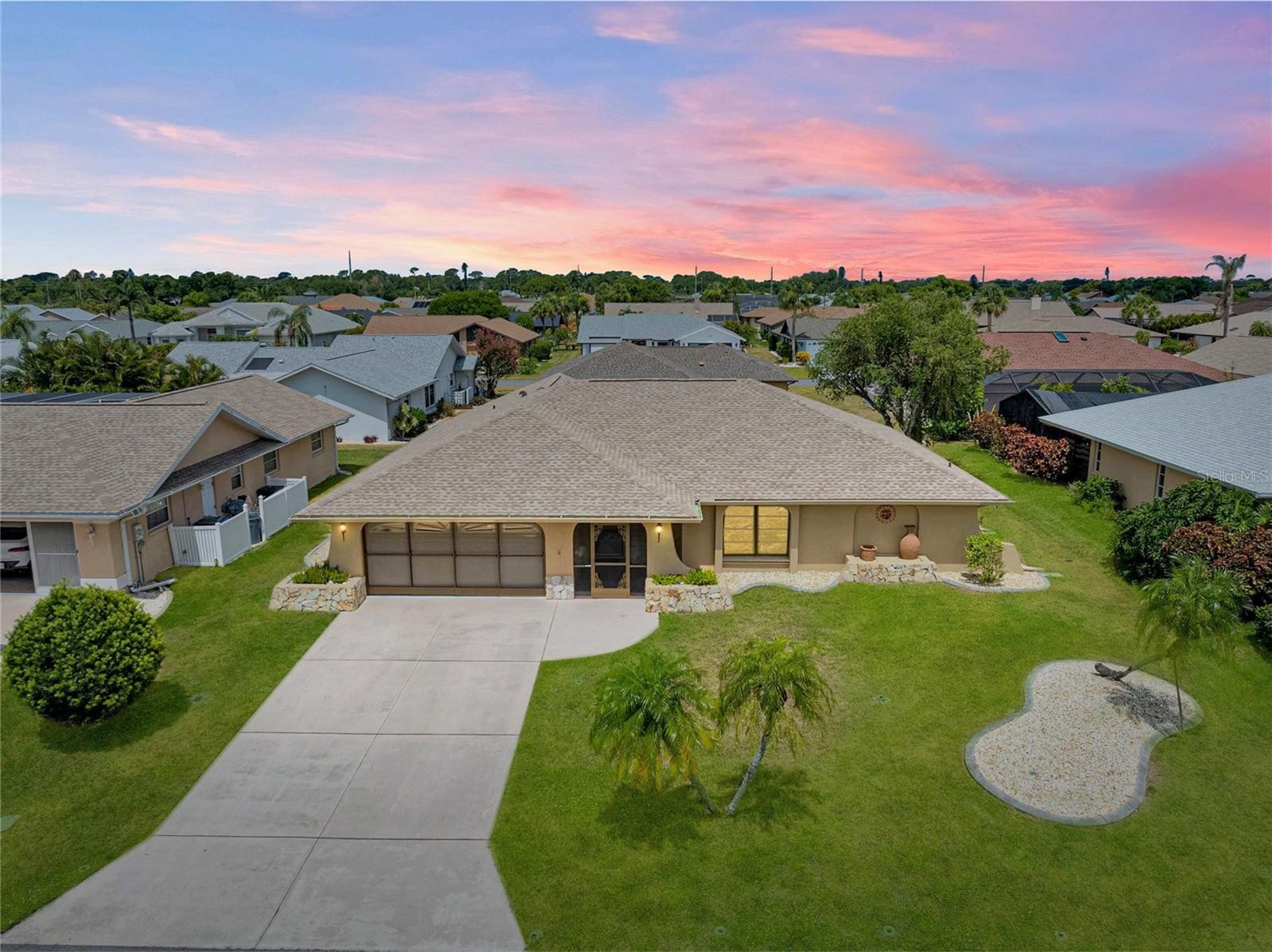 5852 LINCOLN RD