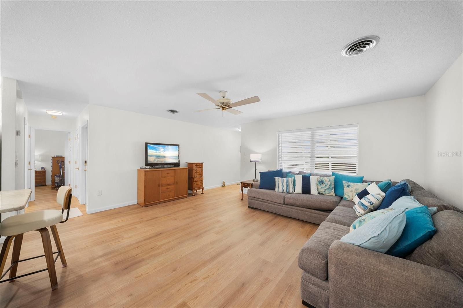 28 CLINTWOOD AVE