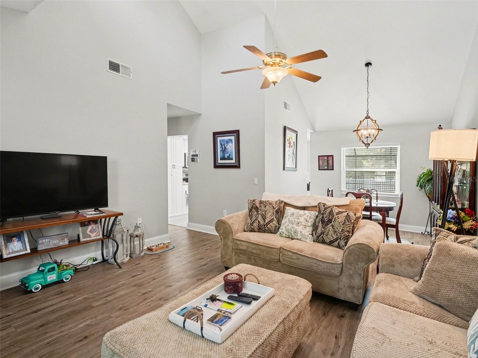 5627 35TH CT E