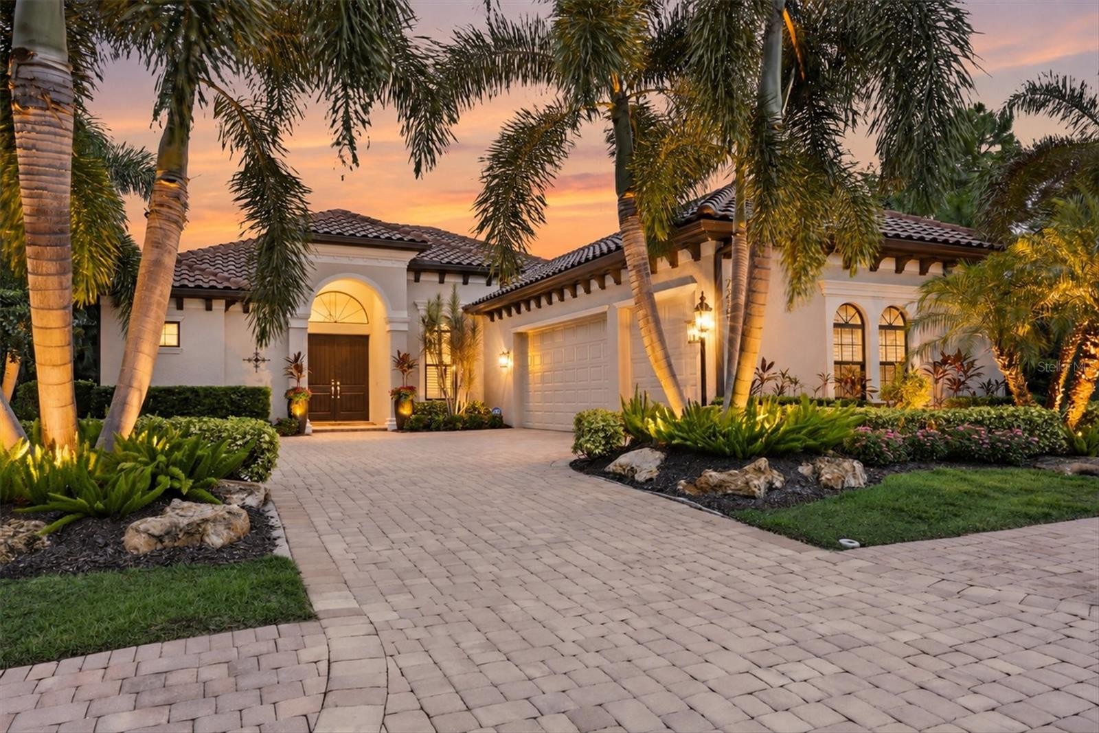 7235 PRESTBURY CIR