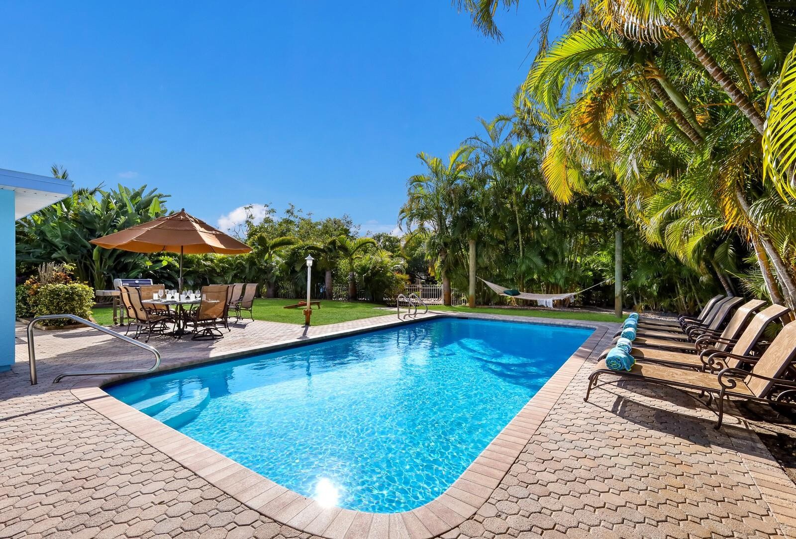 125 CRESCENT DR