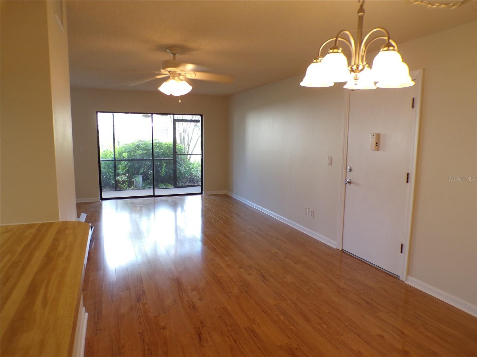 634 BIRD BAY DR E #102