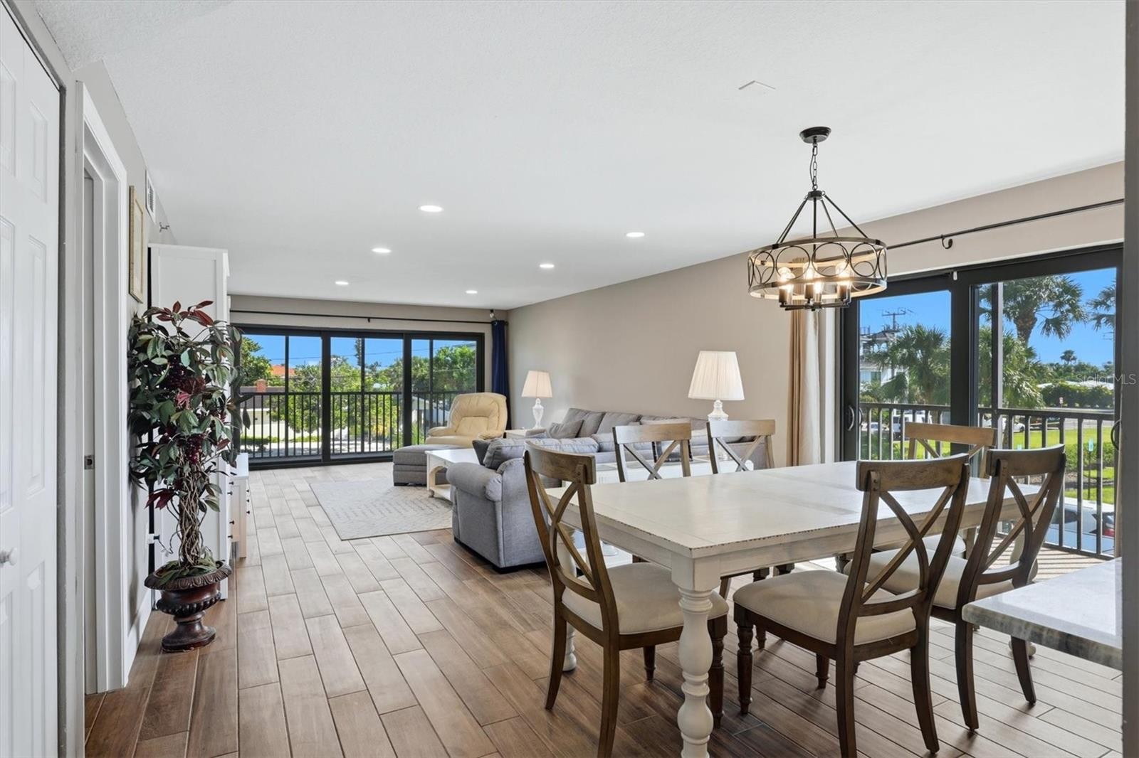 1001 BENJAMIN FRANKLIN DR #206