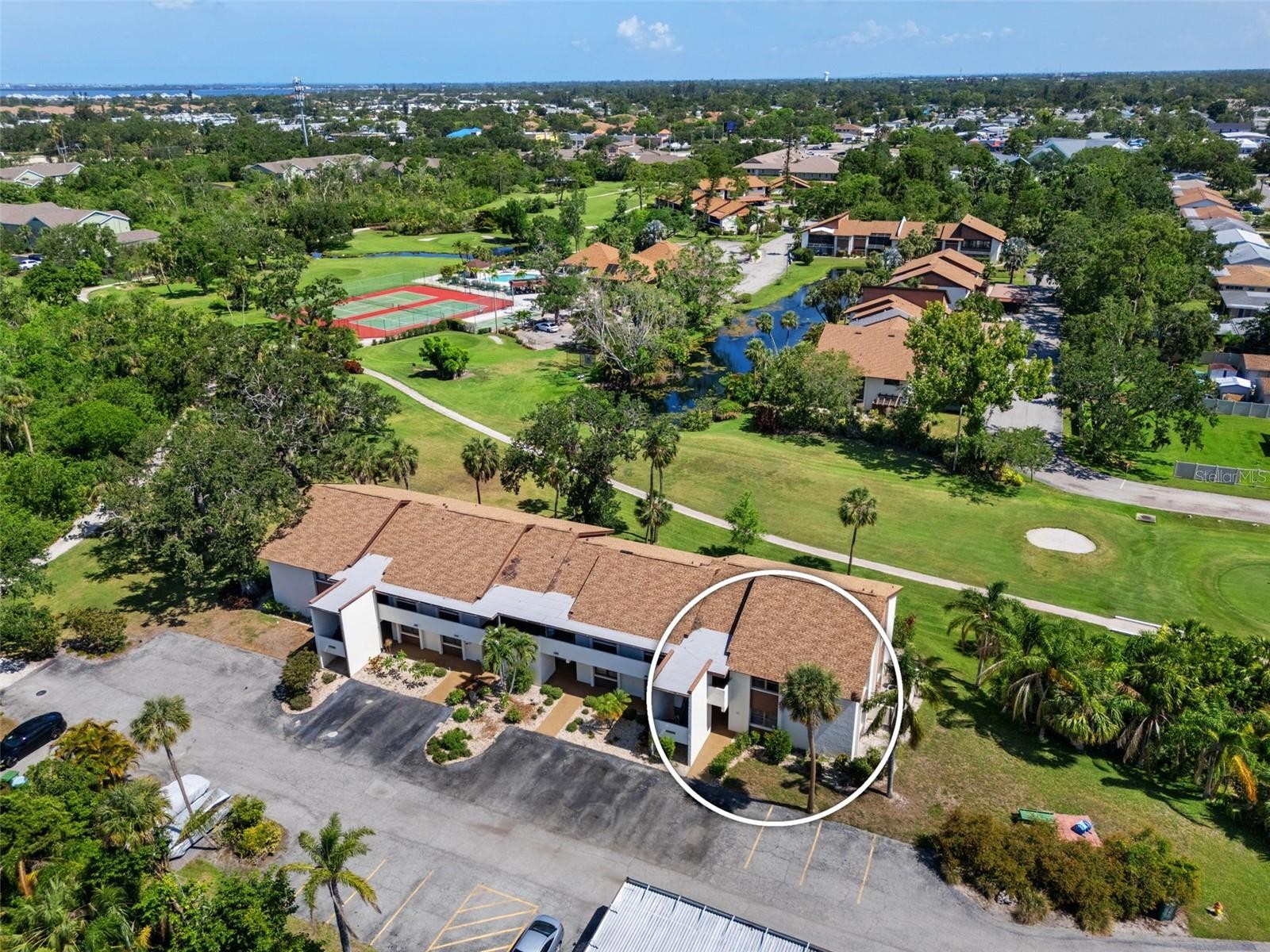 6061 FAIRWAY LN #1411