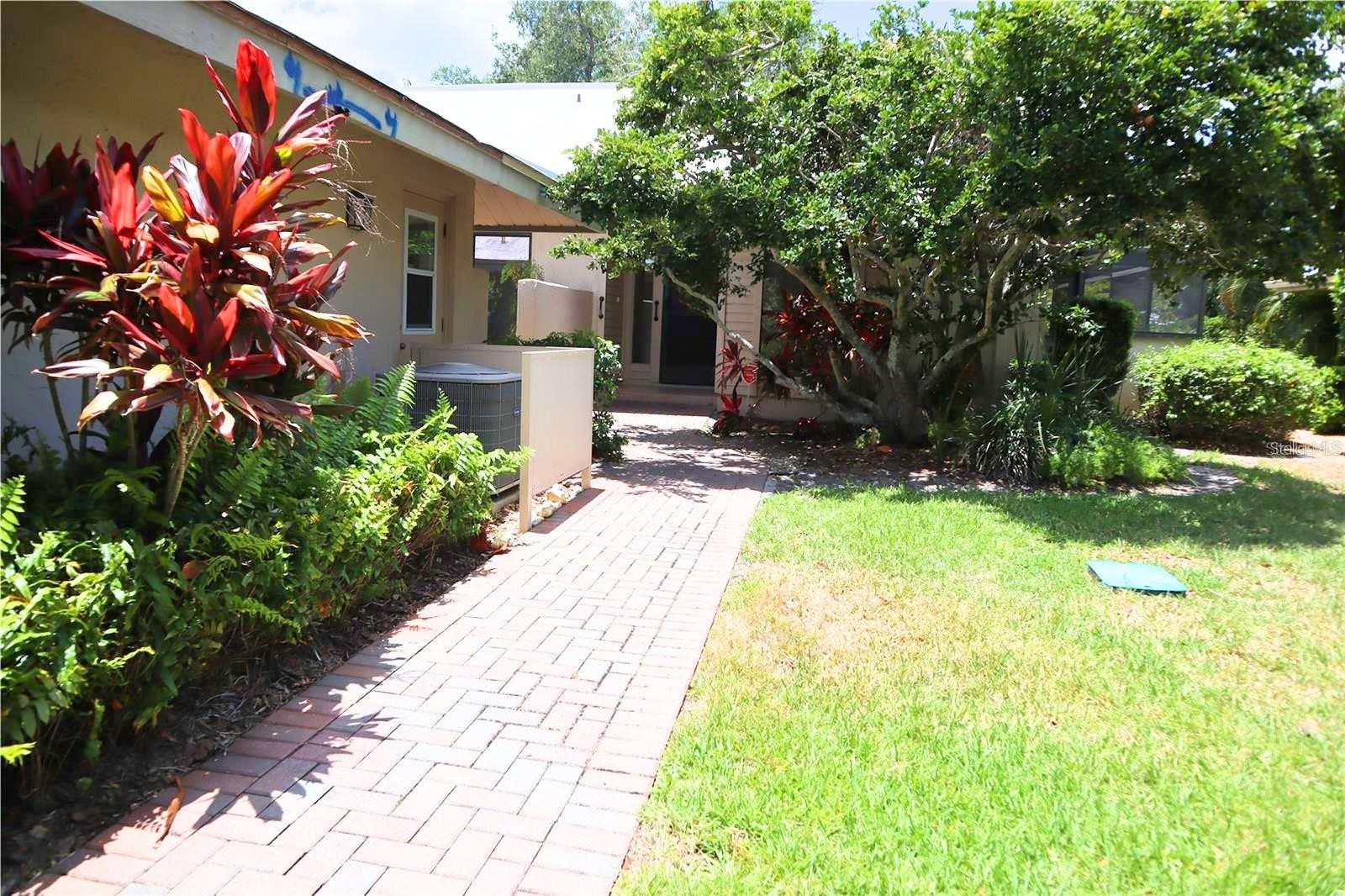 4820 KESTRAL PARK CIR #18