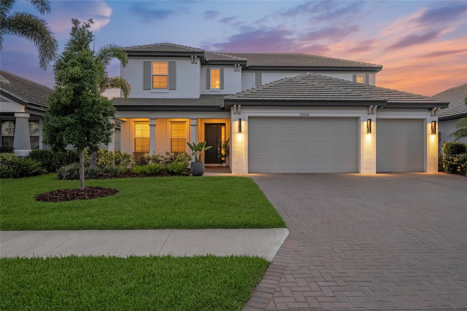 11504 APPLE TREE CIR