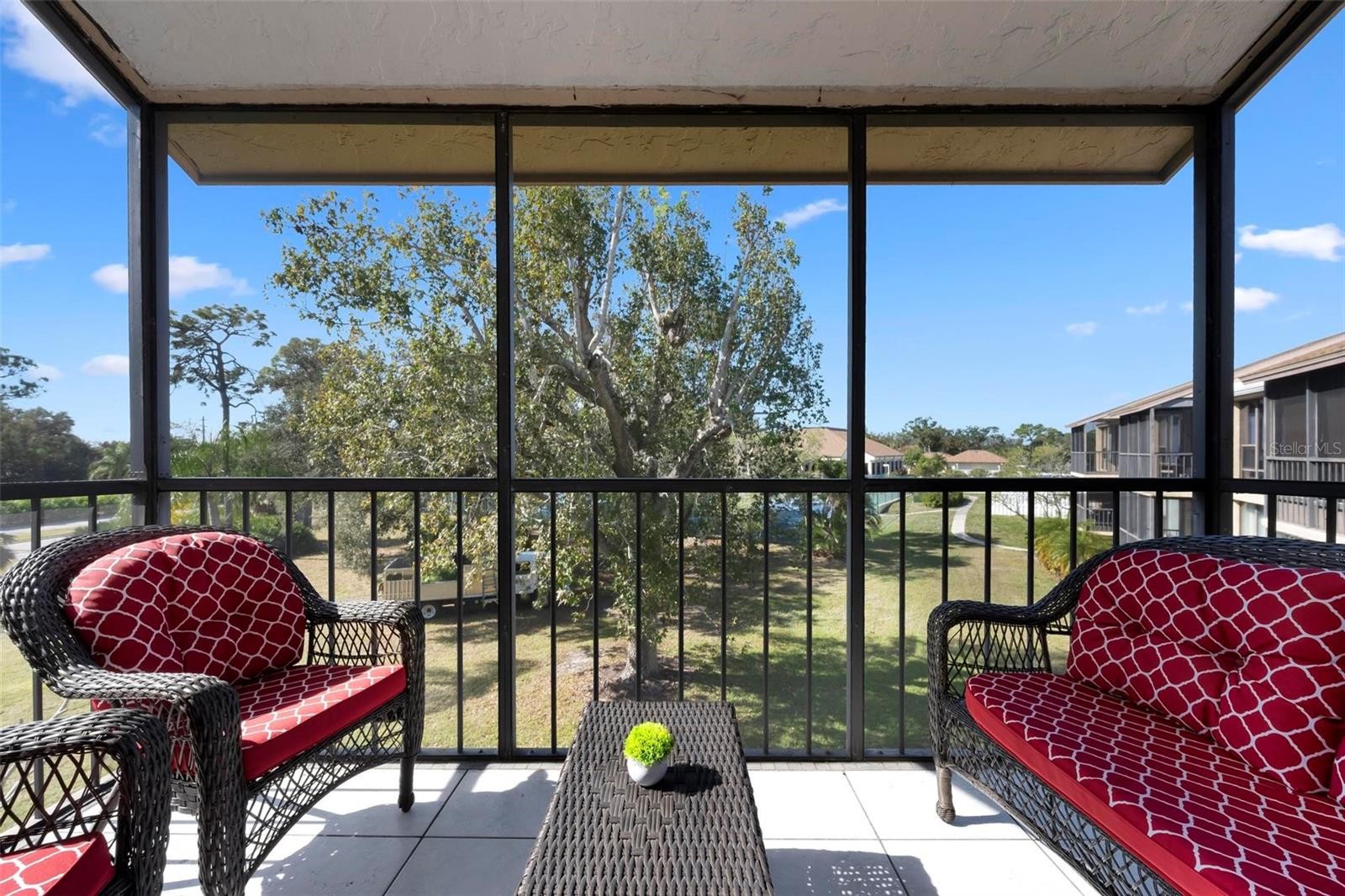 612 BIRD BAY DR S #313