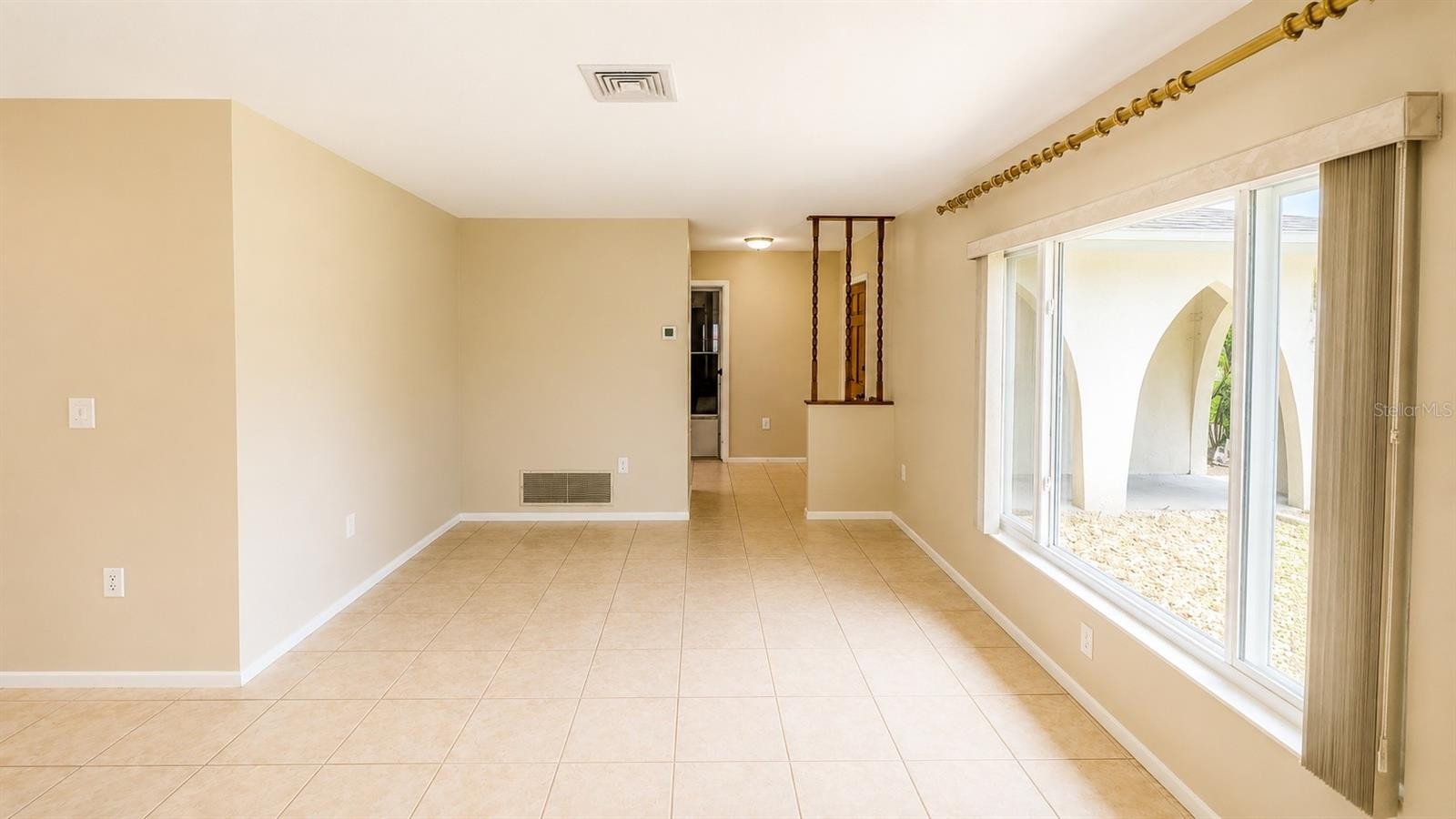 3435 DUNBAR DR