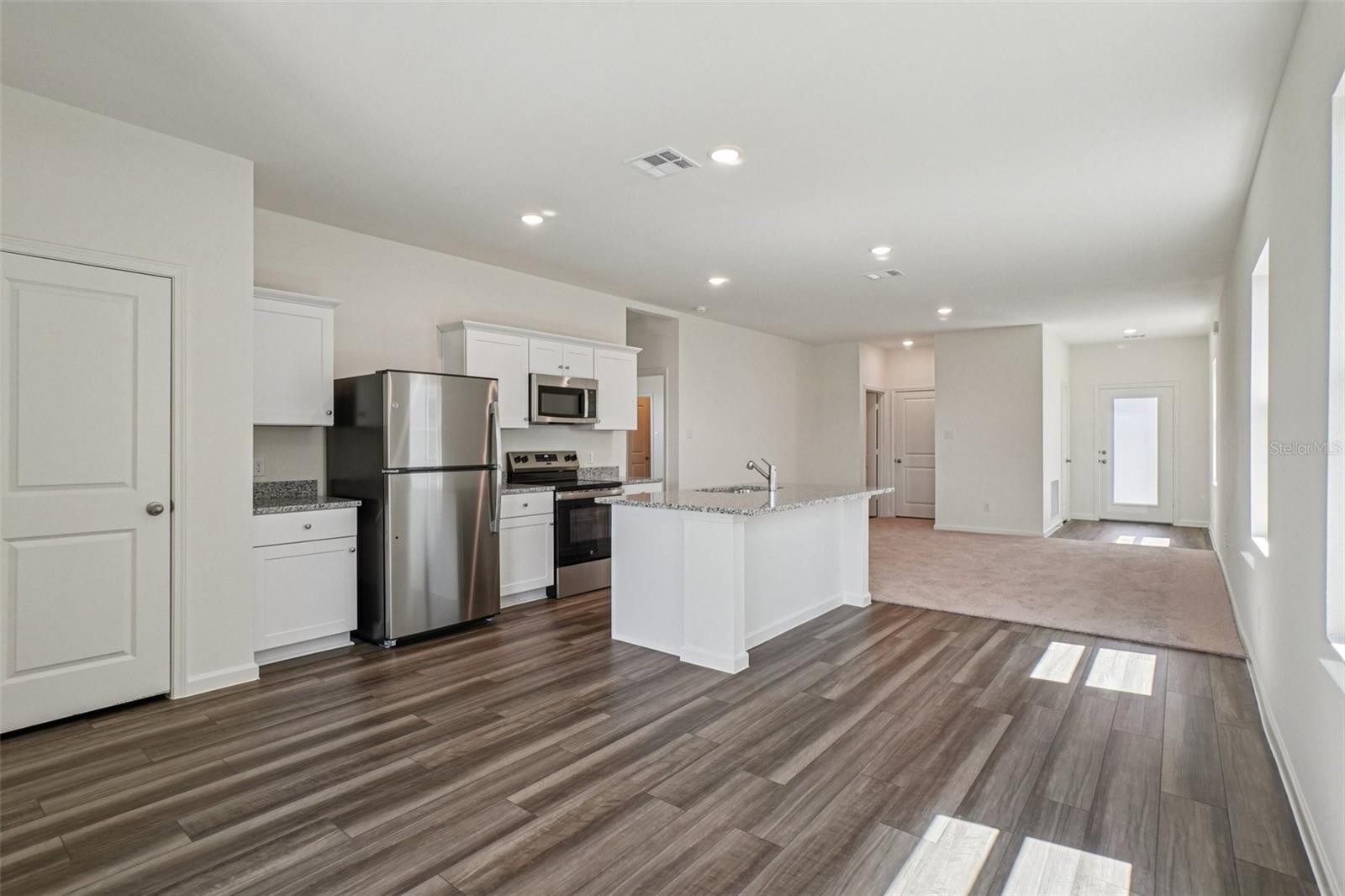 10534 CURVING CREEK LOOP