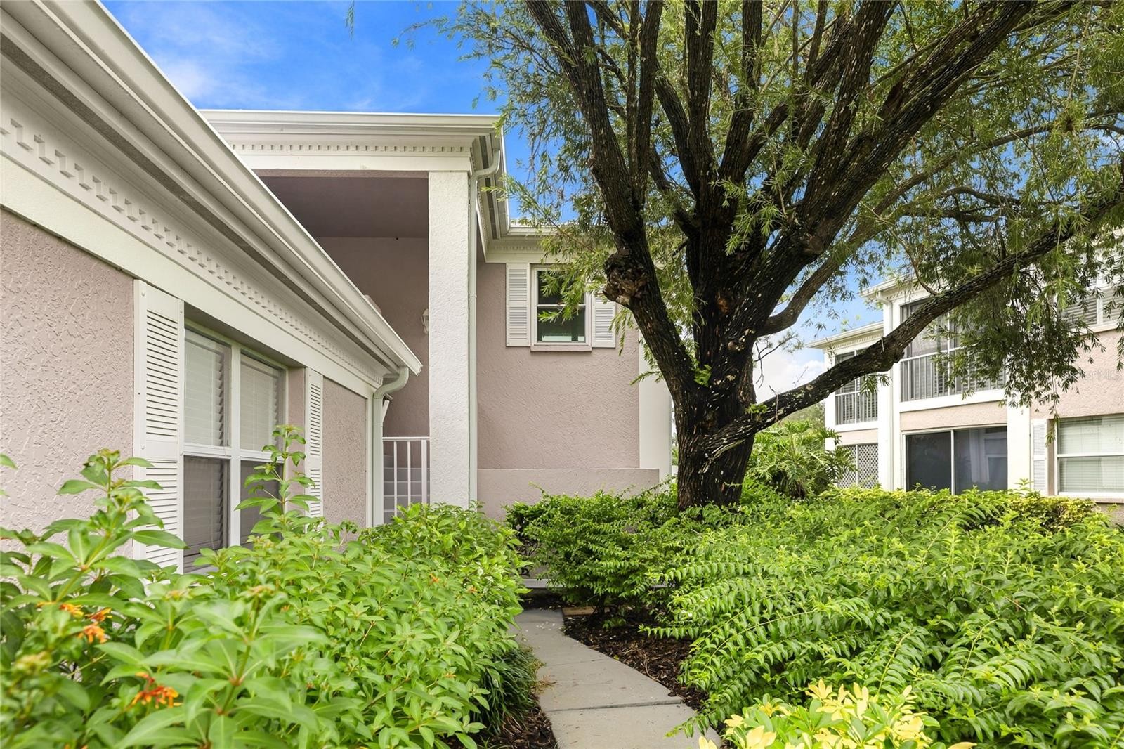 5610 SHEFFIELD GREENE CIR #6