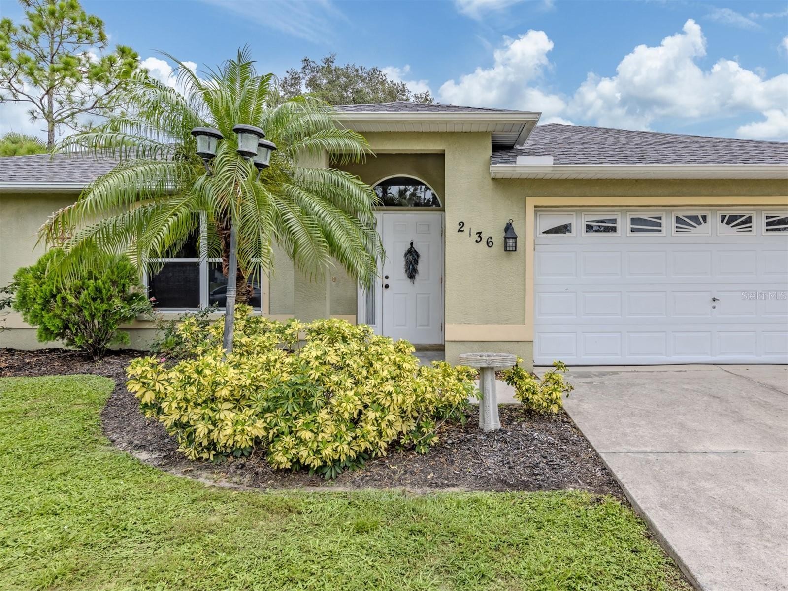 2136 PENGUIN LN