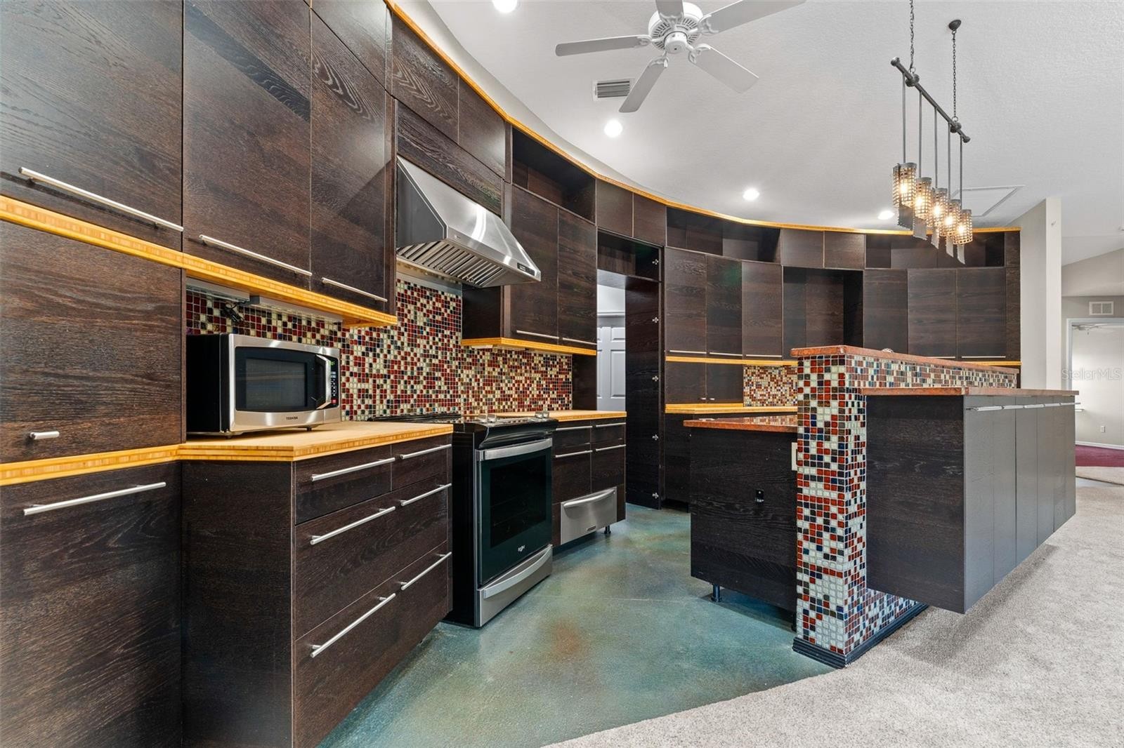 228 51ST STREET CIR E