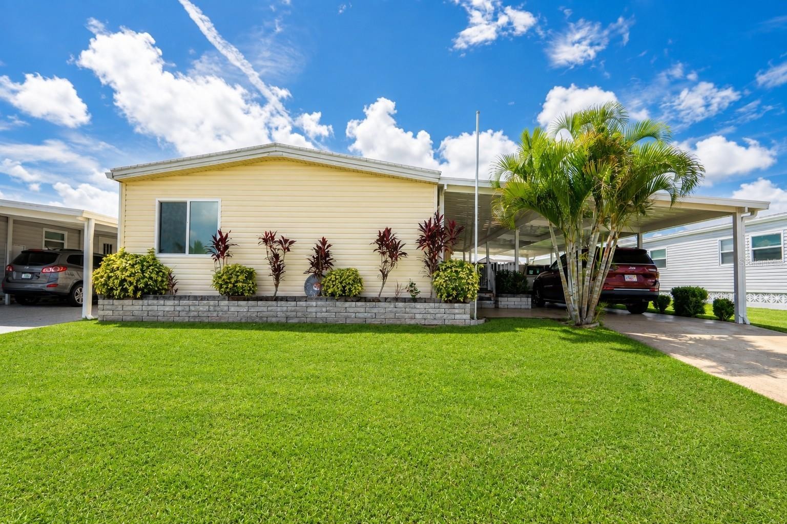 4403 14TH ST E