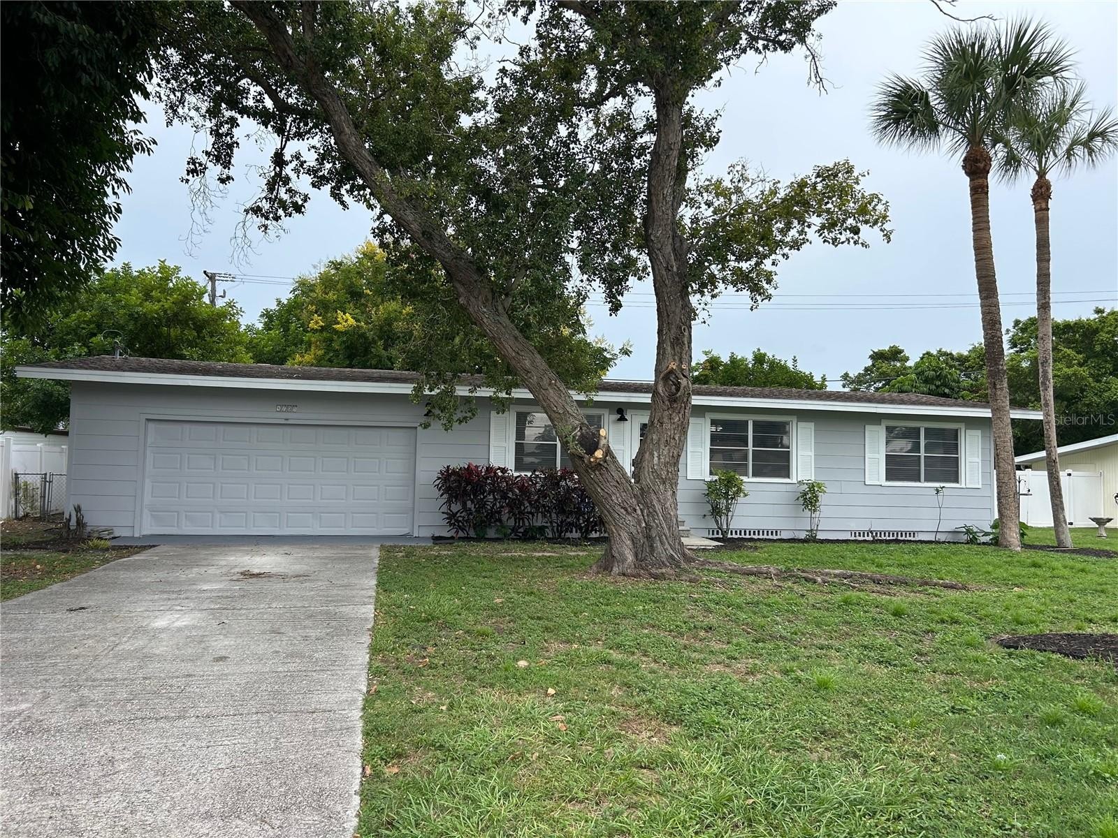 4708 PARK ACRES DR