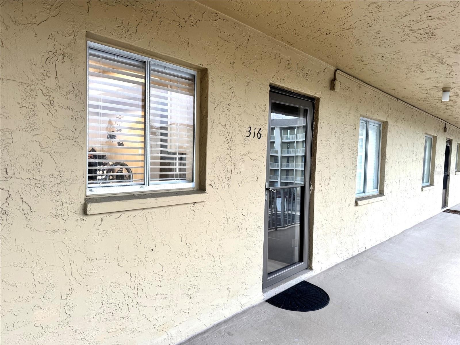 3650 LAKE BAYSHORE DR #K-316