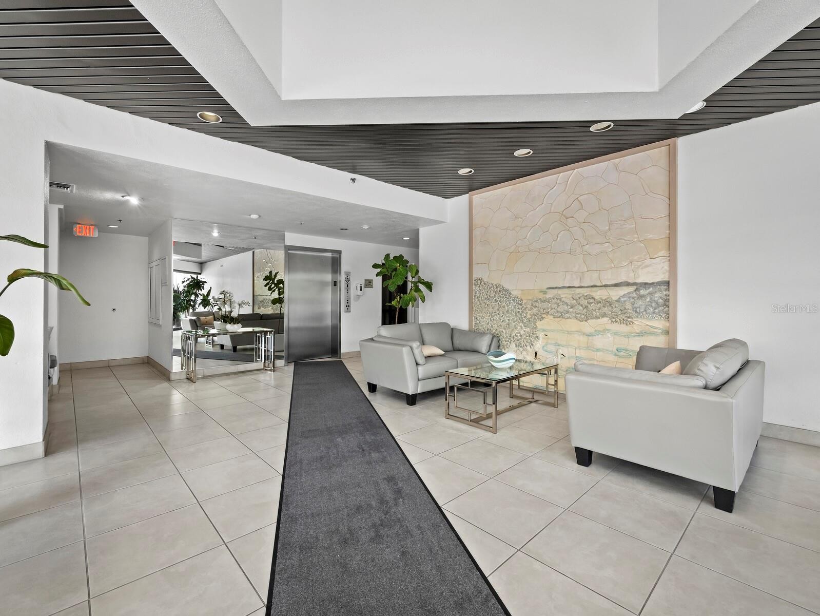 2020 HARBOURSIDE DR #457