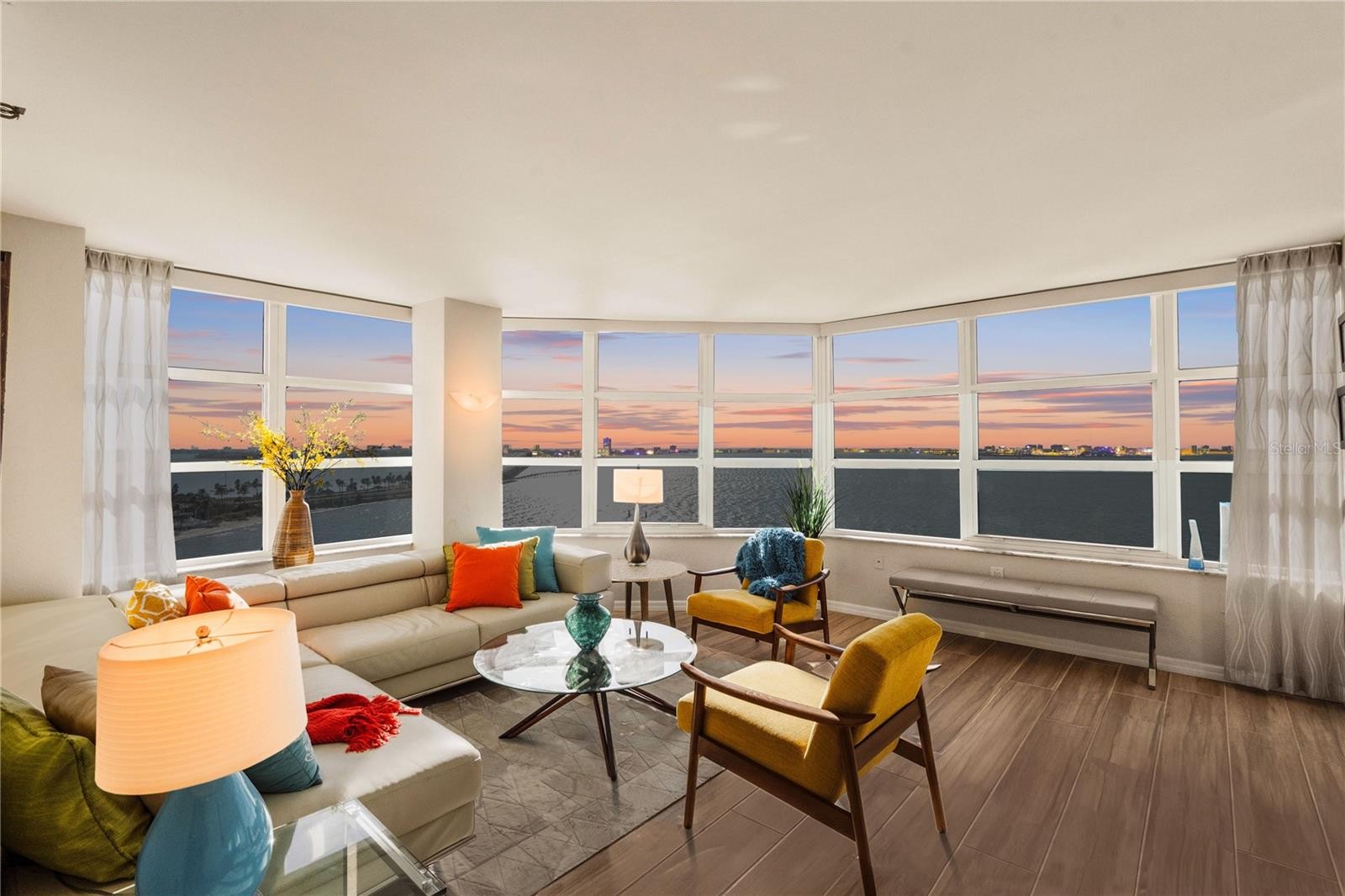 888 BLVD OF THE ARTS #1205