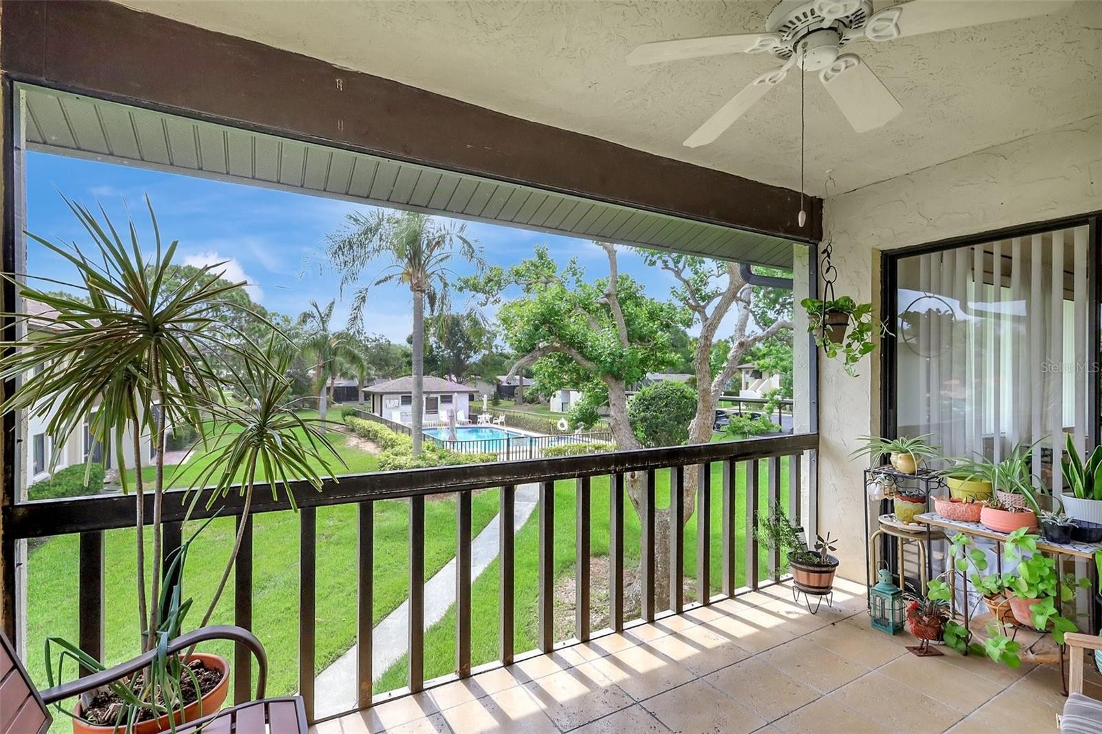 4646 LONGWATER CHASE #98