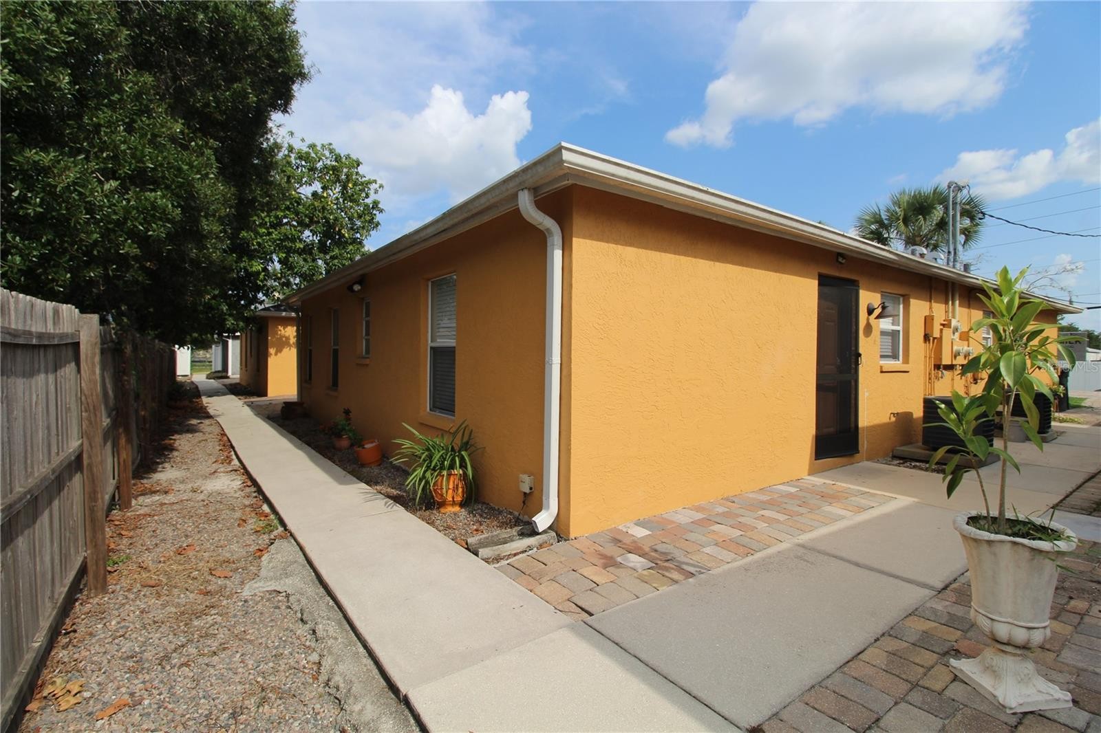 5525 PALMER BLVD #B