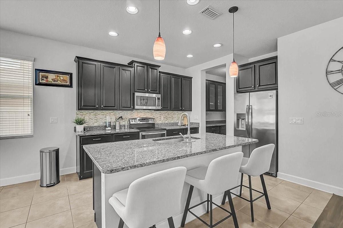 7536 AGUILA DR