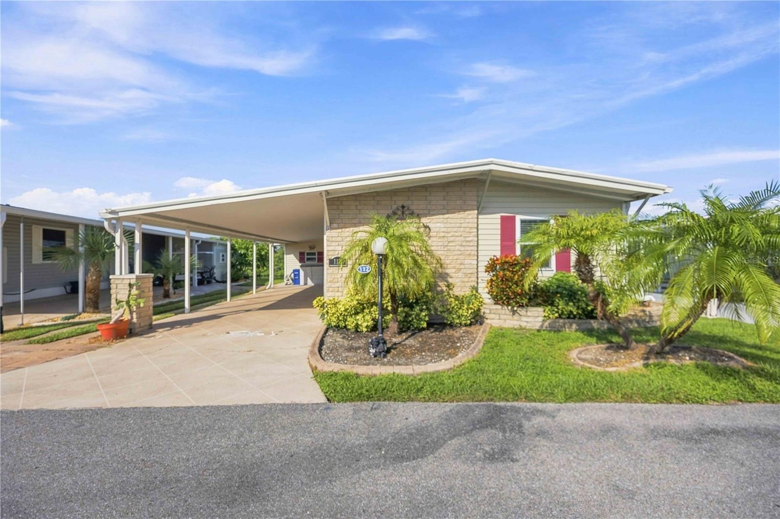 112 ISLAND POINT RD