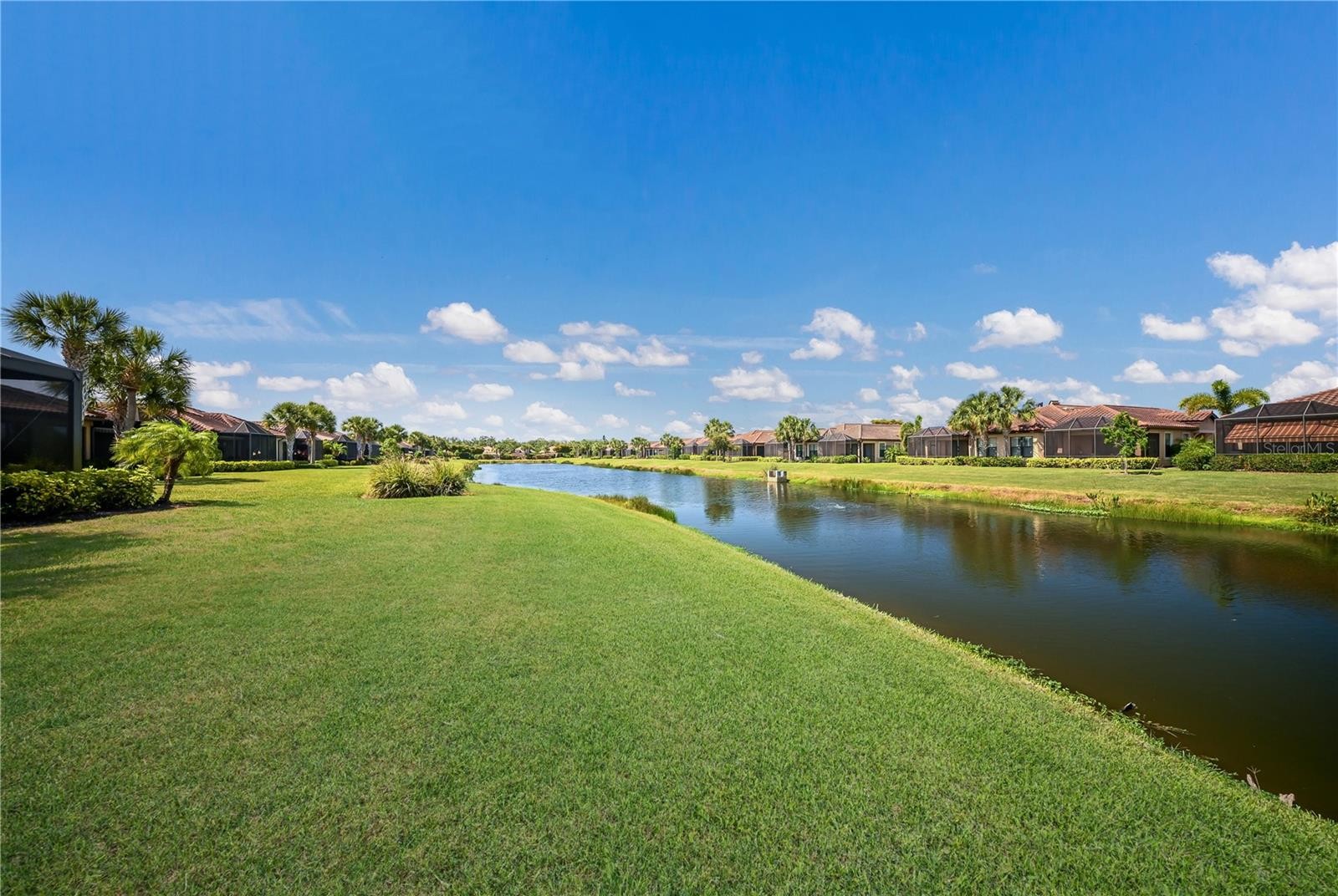 5811 CAVANO DR