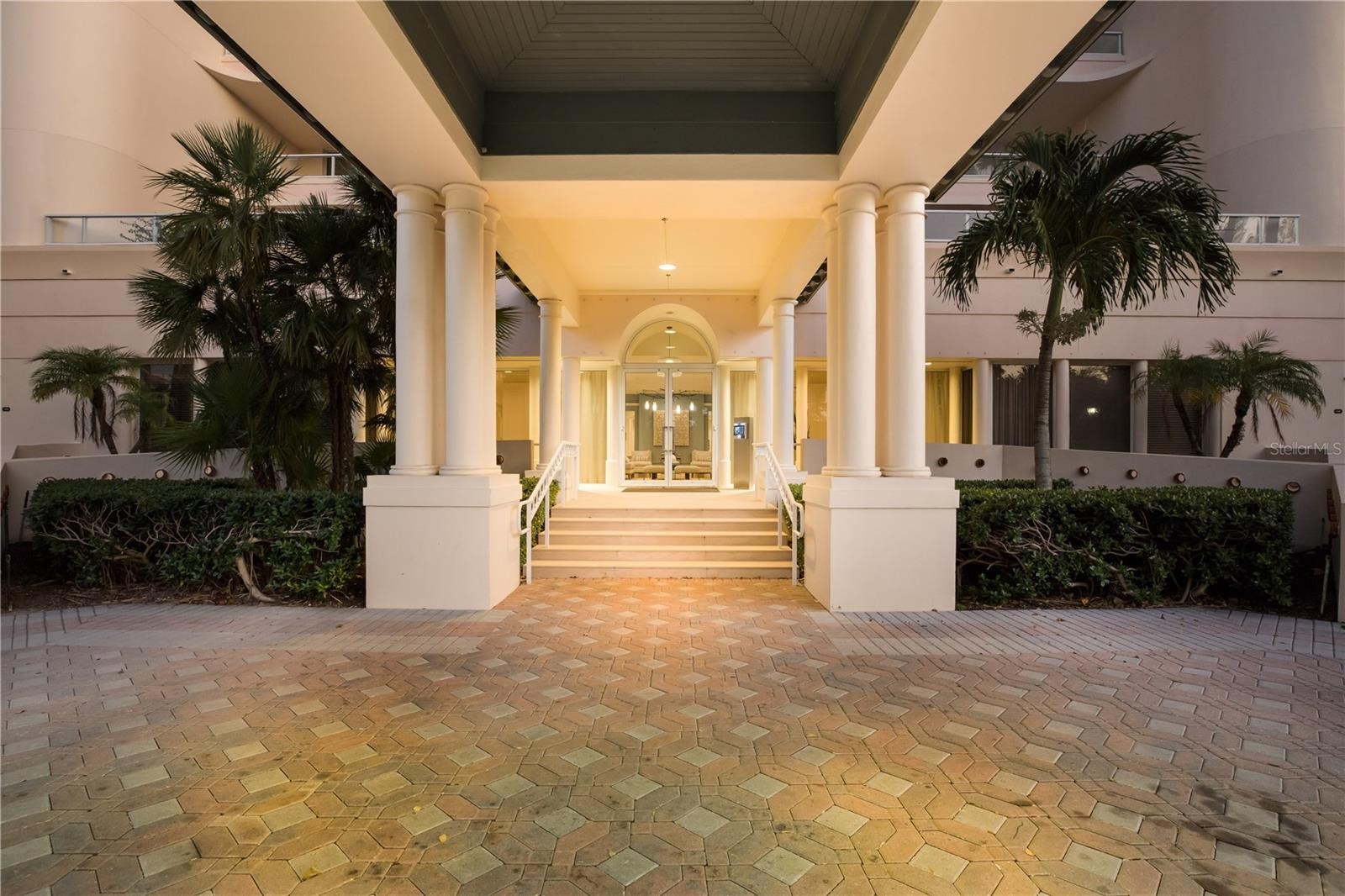 3010 GRAND BAY BLVD #416
