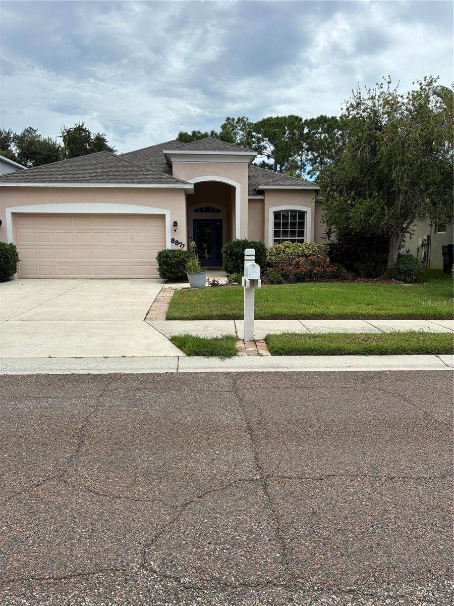 8872 FOUNDERS CIR