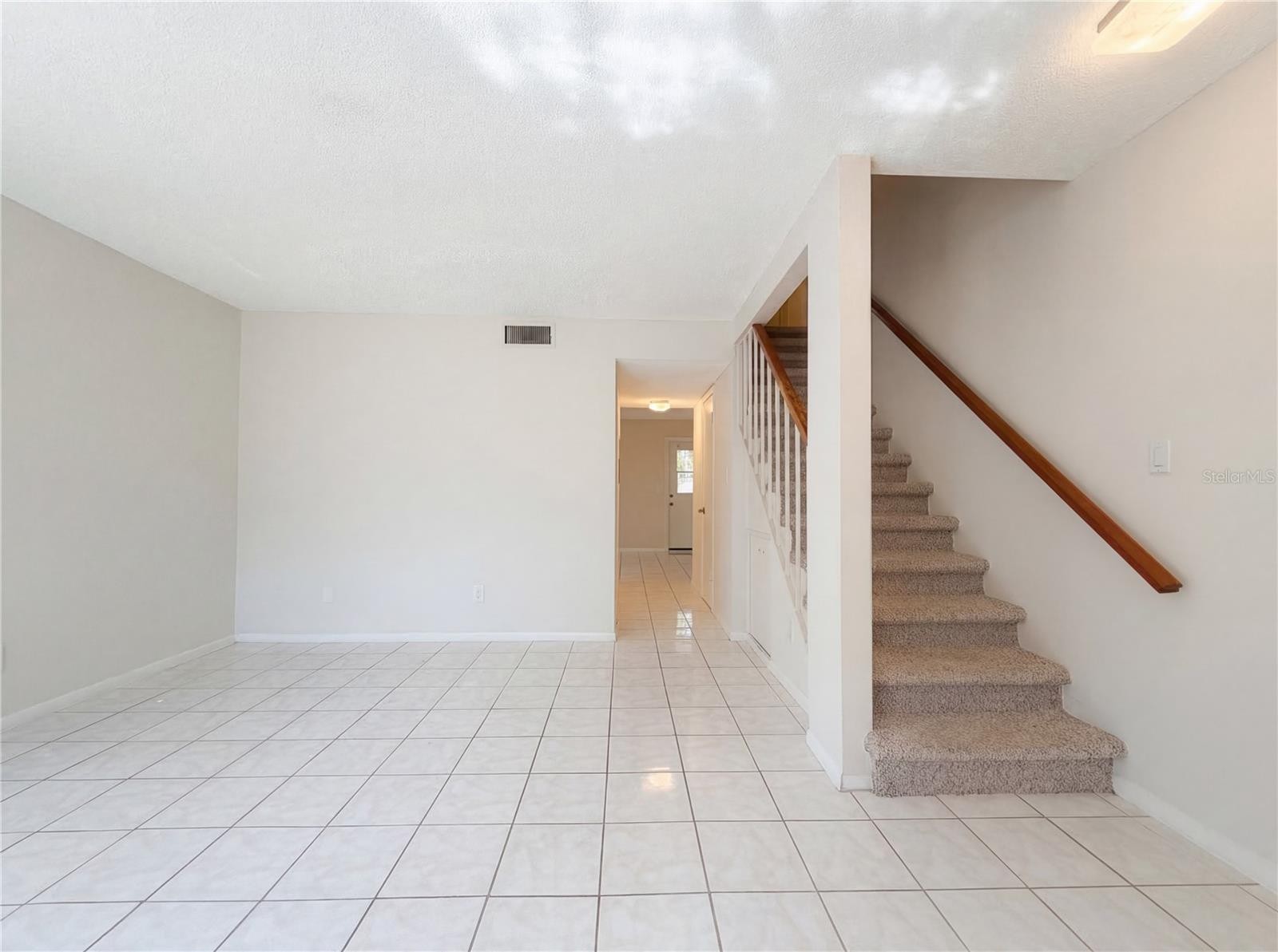 219 AMHERST AVE #105