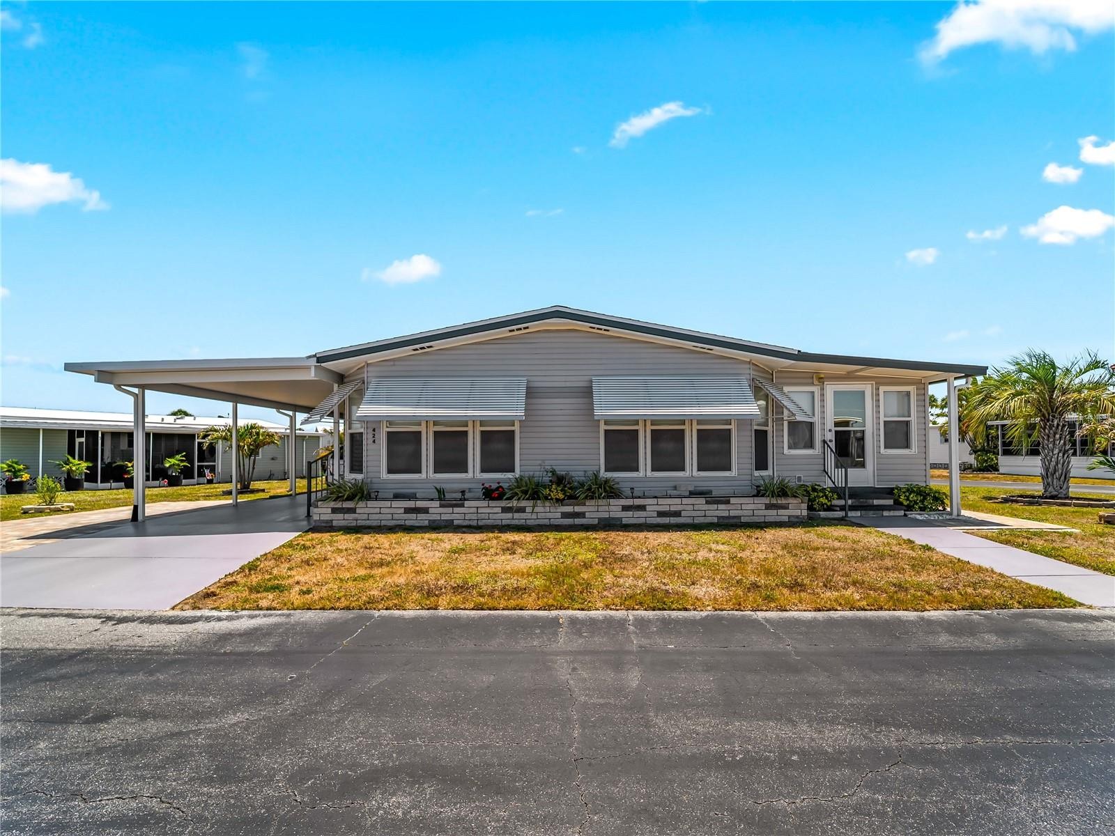 424 BOXWOOD DR