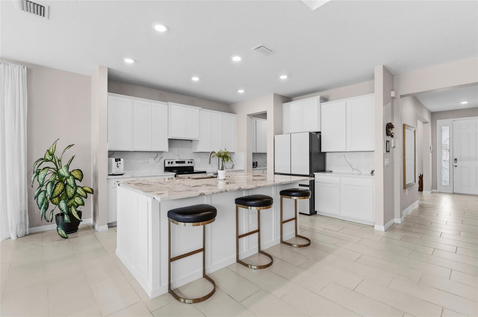 5715 WOODLAND SAGE DR