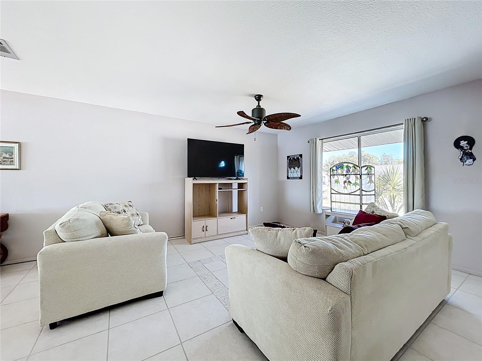 4065 FONTAINEBLEAU ST