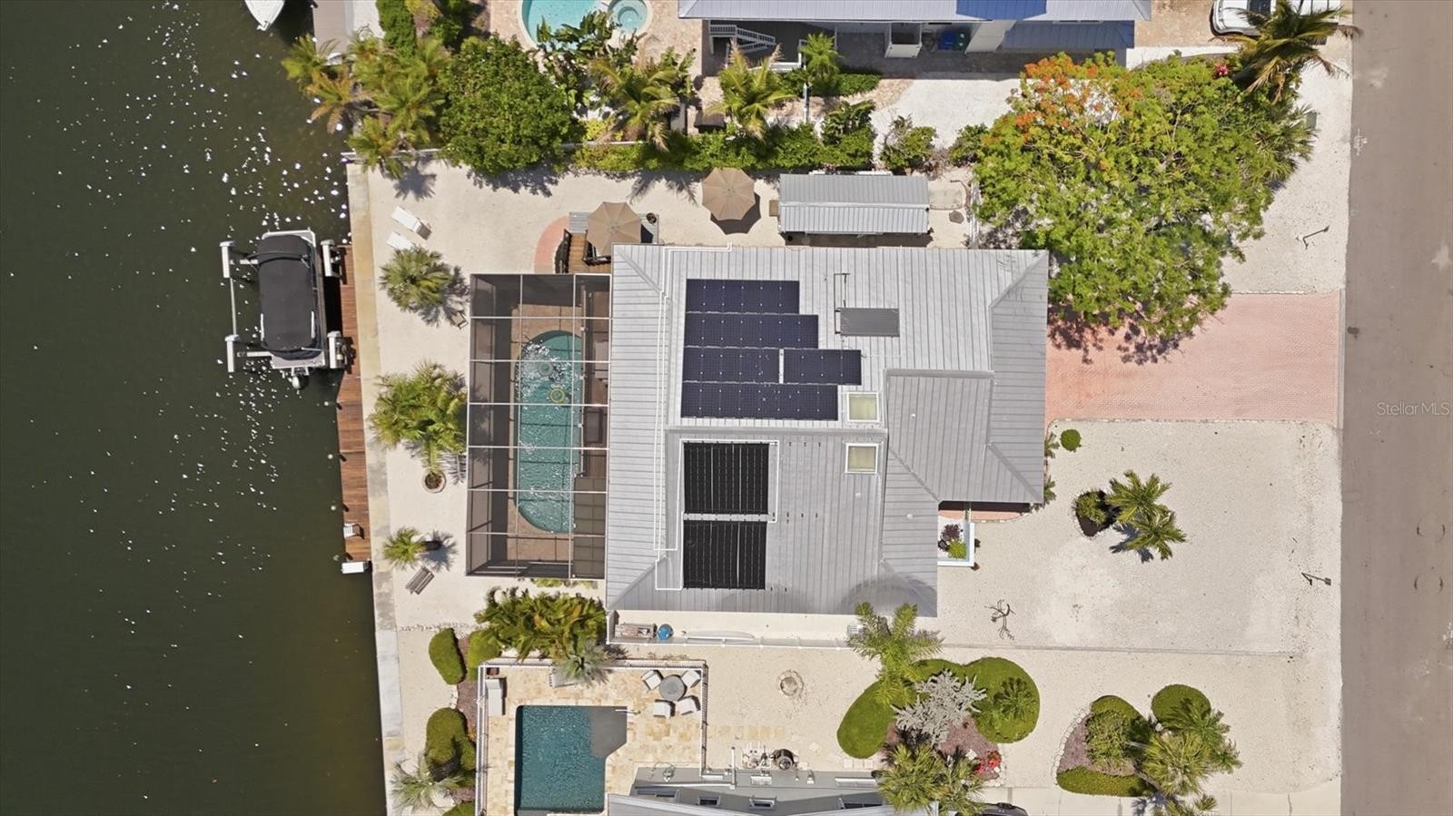 517 KUMQUAT DR
