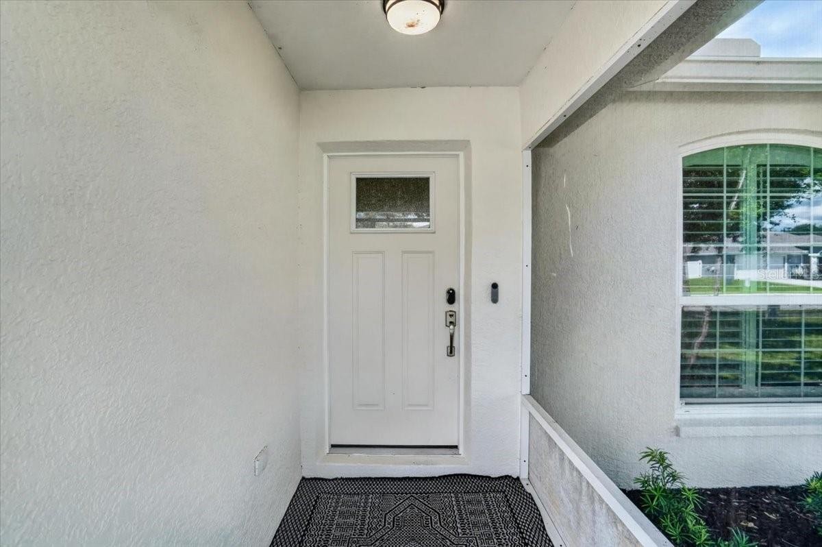 5815 33RD DR E