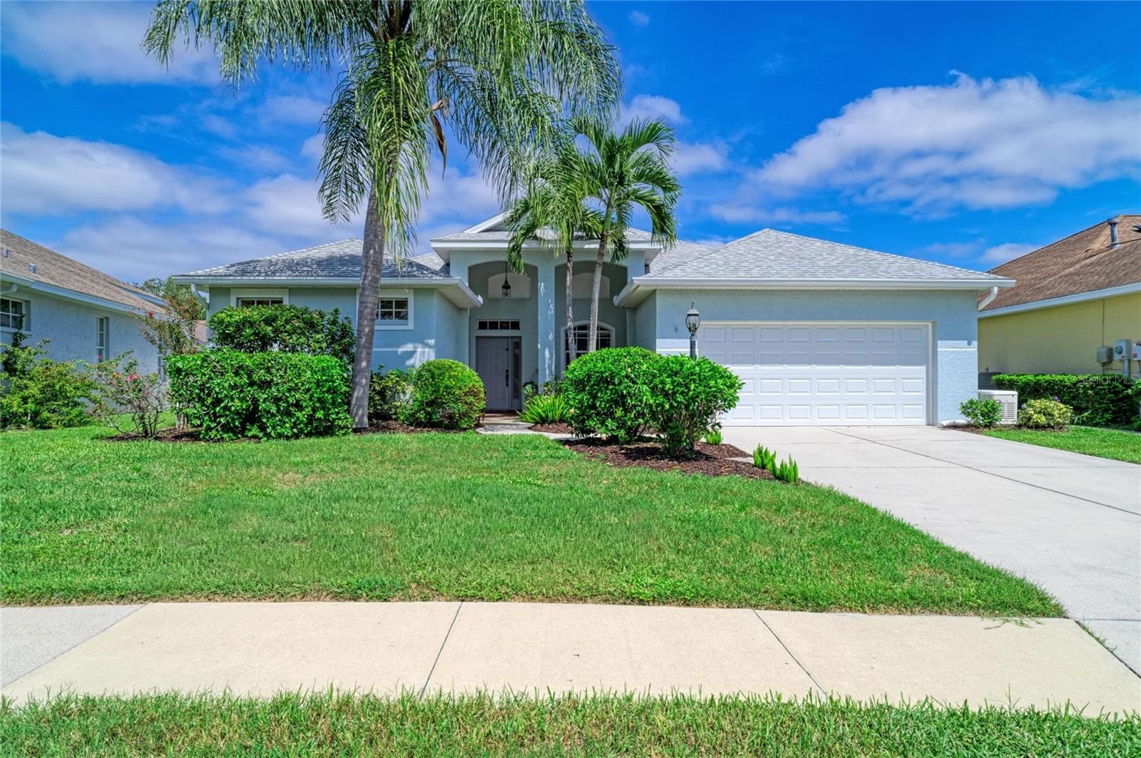 12105 BEEFLOWER DR