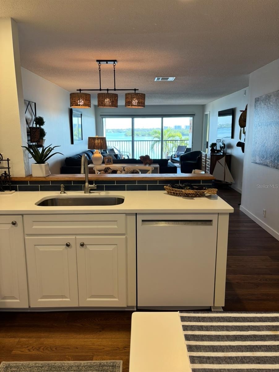 8977 S MIDNIGHT PASS RD S #222