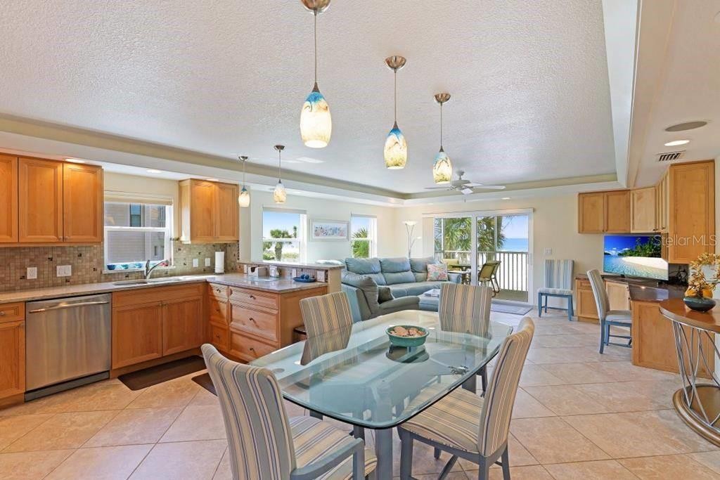 6154 MIDNIGHT PASS RD #201