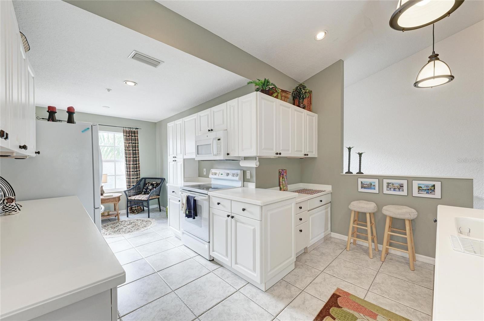 6821 FAIRVIEW TER #6821