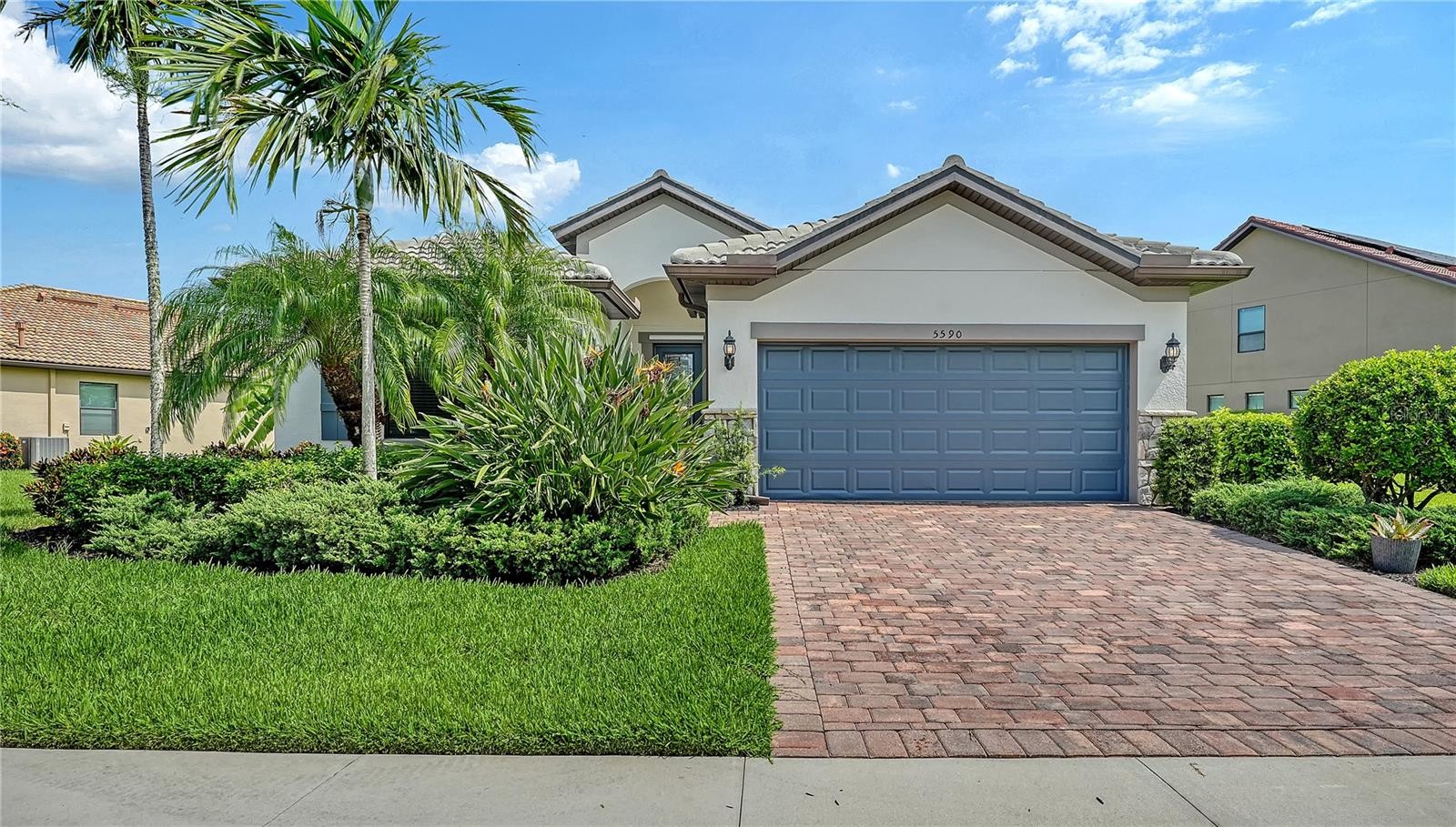 5590 RAIN LILY CT