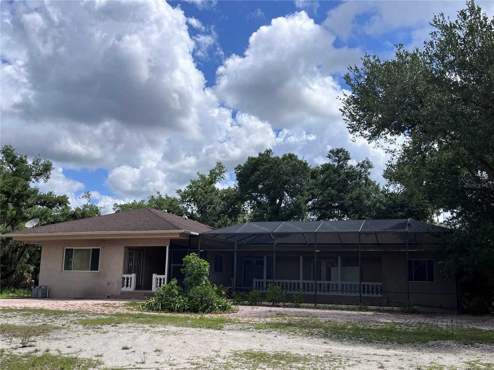970 BRENTWOOD DR