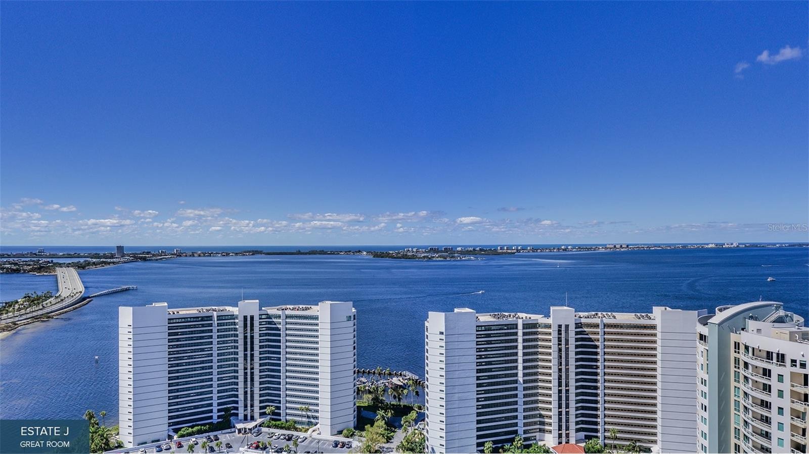 555 QUAY CMN #1704